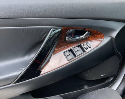 Серый Тойота Камри, объемом двигателя 3.5 л и пробегом 374 тыс. км за 7500 $, фото 17 на Automoto.ua