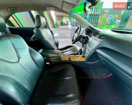 Серый Тойота Камри, объемом двигателя 2.4 л и пробегом 200 тыс. км за 7500 $, фото 12 на Automoto.ua