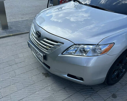 Сірий Тойота Камрі, об'ємом двигуна 2.4 л та пробігом 348 тис. км за 8000 $, фото 2 на Automoto.ua