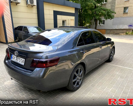 Серый Тойота Камри, объемом двигателя 2.4 л и пробегом 270 тыс. км за 4500 $, фото 4 на Automoto.ua