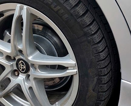 Серый Тойота Камри, объемом двигателя 3.5 л и пробегом 282 тыс. км за 8000 $, фото 5 на Automoto.ua