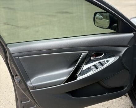 Серый Тойота Камри, объемом двигателя 3.5 л и пробегом 264 тыс. км за 9200 $, фото 15 на Automoto.ua