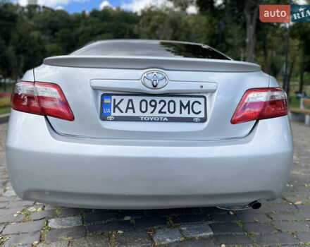 Сірий Тойота Камрі, об'ємом двигуна 2.36 л та пробігом 307 тис. км за 7200 $, фото 8 на Automoto.ua