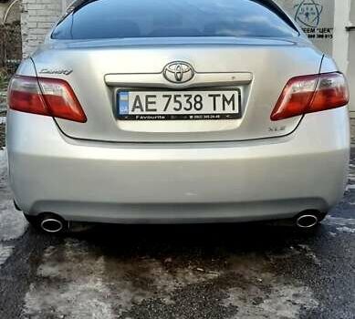 Серый Тойота Камри, объемом двигателя 3.5 л и пробегом 130 тыс. км за 10500 $, фото 7 на Automoto.ua