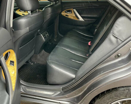 Серый Тойота Камри, объемом двигателя 2.36 л и пробегом 300 тыс. км за 9300 $, фото 14 на Automoto.ua