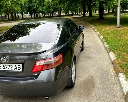 Серый Тойота Камри, объемом двигателя 3.5 л и пробегом 231 тыс. км за 9200 $, фото 3 на Automoto.ua