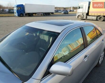 Серый Тойота Камри, объемом двигателя 3.46 л и пробегом 428 тыс. км за 10000 $, фото 31 на Automoto.ua