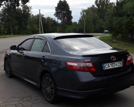 Серый Тойота Камри, объемом двигателя 2.4 л и пробегом 270 тыс. км за 8900 $, фото 2 на Automoto.ua