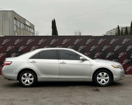 Сірий Тойота Камрі, об'ємом двигуна 2.36 л та пробігом 192 тис. км за 7650 $, фото 3 на Automoto.ua