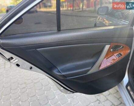 Серый Тойота Камри, объемом двигателя 3.46 л и пробегом 320 тыс. км за 7200 $, фото 17 на Automoto.ua