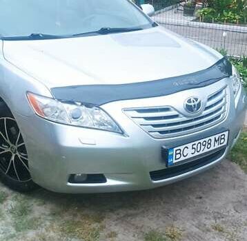 Серый Тойота Камри, объемом двигателя 2.4 л и пробегом 286 тыс. км за 9500 $, фото 27 на Automoto.ua