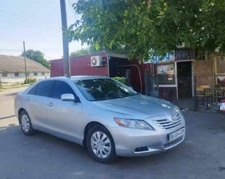 Серый Тойота Камри, объемом двигателя 2.4 л и пробегом 132 тыс. км за 6000 $, фото 4 на Automoto.ua