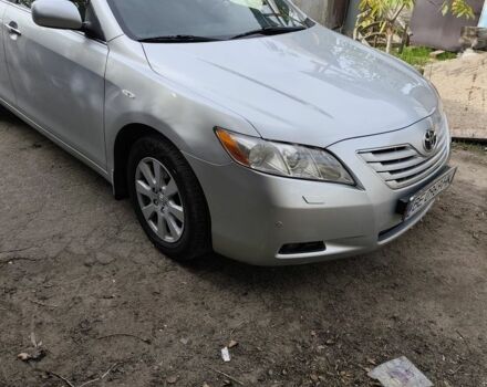 Серый Тойота Камри, объемом двигателя 2.4 л и пробегом 286 тыс. км за 8700 $, фото 2 на Automoto.ua