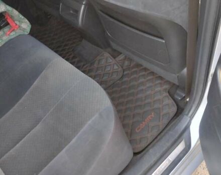 Серый Тойота Камри, объемом двигателя 2.4 л и пробегом 230 тыс. км за 8500 $, фото 31 на Automoto.ua