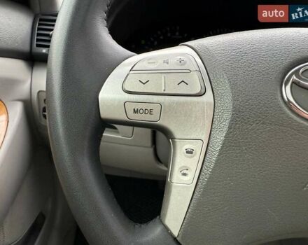 Серый Тойота Камри, объемом двигателя 3.46 л и пробегом 285 тыс. км за 8690 $, фото 16 на Automoto.ua