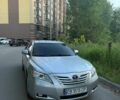 Серый Тойота Камри, объемом двигателя 2.36 л и пробегом 271 тыс. км за 10500 $, фото 1 на Automoto.ua