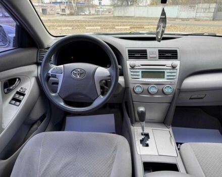 Серый Тойота Камри, объемом двигателя 2.4 л и пробегом 225 тыс. км за 7490 $, фото 15 на Automoto.ua
