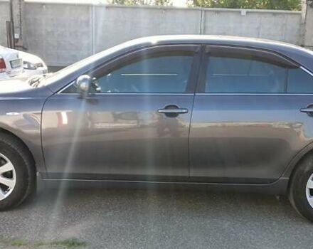 Серый Тойота Камри, объемом двигателя 2.4 л и пробегом 158 тыс. км за 12400 $, фото 1 на Automoto.ua