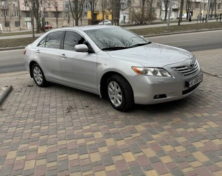 Серый Тойота Камри, объемом двигателя 3.5 л и пробегом 280 тыс. км за 9100 $, фото 1 на Automoto.ua