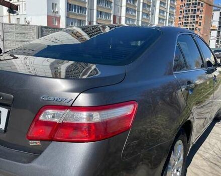 Сірий Тойота Камрі, об'ємом двигуна 2.4 л та пробігом 260 тис. км за 8700 $, фото 5 на Automoto.ua