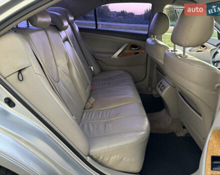 Серый Тойота Камри, объемом двигателя 2.36 л и пробегом 221 тыс. км за 7999 $, фото 39 на Automoto.ua