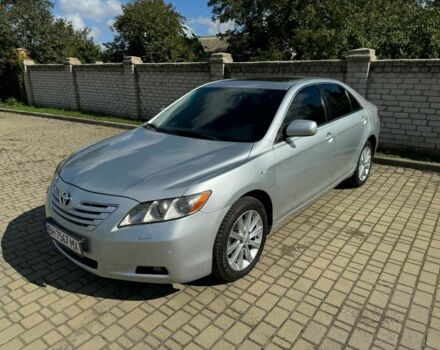 Серый Тойота Камри, объемом двигателя 2.4 л и пробегом 294 тыс. км за 8500 $, фото 2 на Automoto.ua