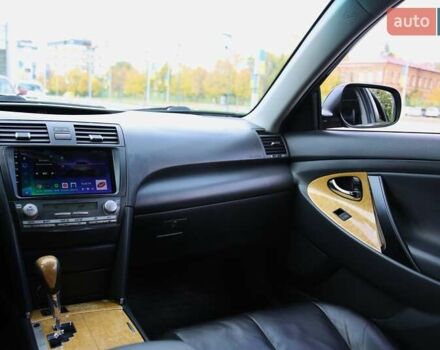 Серый Тойота Камри, объемом двигателя 3.5 л и пробегом 231 тыс. км за 10000 $, фото 12 на Automoto.ua