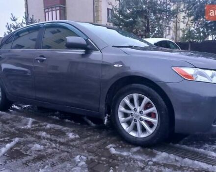 Серый Тойота Камри, объемом двигателя 2.36 л и пробегом 305 тыс. км за 7800 $, фото 12 на Automoto.ua