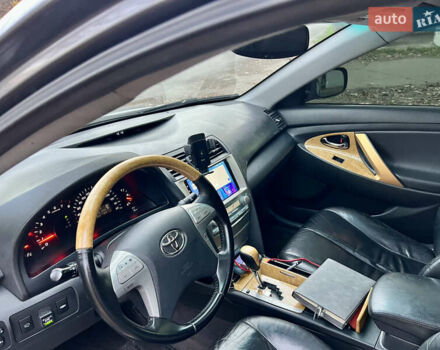 Сірий Тойота Камрі, об'ємом двигуна 3.46 л та пробігом 280 тис. км за 7000 $, фото 12 на Automoto.ua