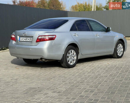 Серый Тойота Камри, объемом двигателя 2.36 л и пробегом 221 тыс. км за 7999 $, фото 23 на Automoto.ua