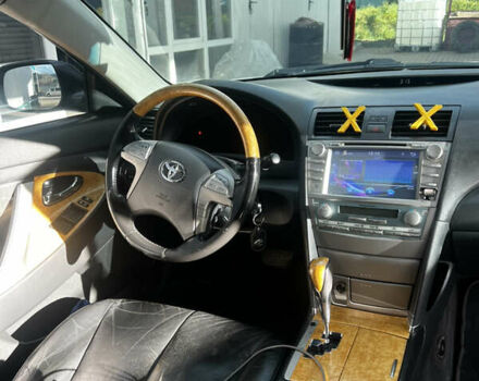 Сірий Тойота Камрі, об'ємом двигуна 3.5 л та пробігом 297 тис. км за 8499 $, фото 13 на Automoto.ua