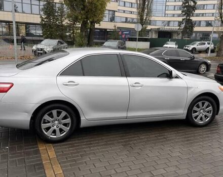 Серый Тойота Камри, объемом двигателя 2.36 л и пробегом 314 тыс. км за 7000 $, фото 4 на Automoto.ua