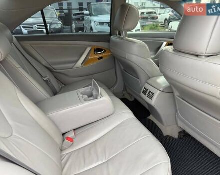 Серый Тойота Камри, объемом двигателя 3.46 л и пробегом 285 тыс. км за 8690 $, фото 28 на Automoto.ua