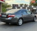 Сірий Тойота Камрі, об'ємом двигуна 2.4 л та пробігом 372 тис. км за 8200 $, фото 1 на Automoto.ua