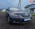 Сірий Тойота Камрі, об'ємом двигуна 3.5 л та пробігом 299 тис. км за 7700 $, фото 1 на Automoto.ua