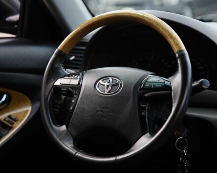 Сірий Тойота Камрі, об'ємом двигуна 3.5 л та пробігом 231 тис. км за 10000 $, фото 11 на Automoto.ua