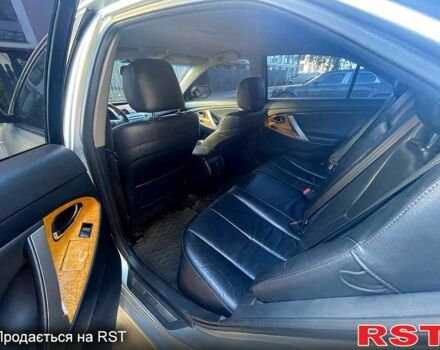 Серый Тойота Камри, объемом двигателя 3.5 л и пробегом 400 тыс. км за 8000 $, фото 4 на Automoto.ua