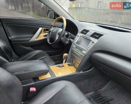 Сірий Тойота Камрі, об'ємом двигуна 3.5 л та пробігом 250 тис. км за 6300 $, фото 14 на Automoto.ua