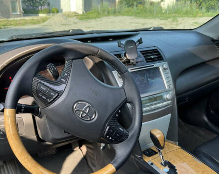 Серый Тойота Камри, объемом двигателя 3.5 л и пробегом 290 тыс. км за 8500 $, фото 24 на Automoto.ua