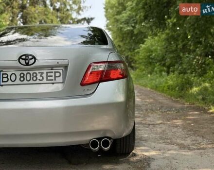 Сірий Тойота Камрі, об'ємом двигуна 2.4 л та пробігом 308 тис. км за 7799 $, фото 7 на Automoto.ua