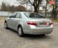 Серый Тойота Камри, объемом двигателя 2.4 л и пробегом 225 тыс. км за 7490 $, фото 4 на Automoto.ua