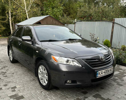 Серый Тойота Камри, объемом двигателя 2.4 л и пробегом 220 тыс. км за 8700 $, фото 5 на Automoto.ua