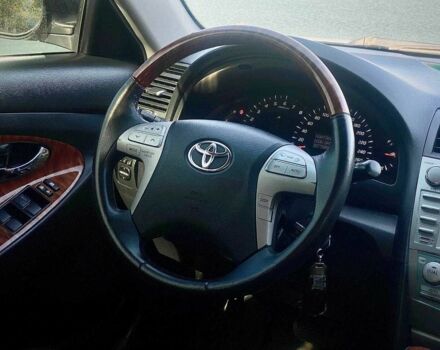 Серый Тойота Камри, объемом двигателя 3.5 л и пробегом 144 тыс. км за 9999 $, фото 9 на Automoto.ua