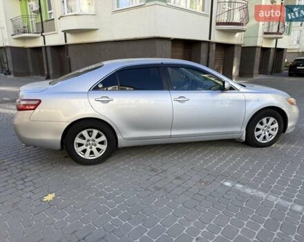 Серый Тойота Камри, объемом двигателя 3.46 л и пробегом 320 тыс. км за 7200 $, фото 12 на Automoto.ua