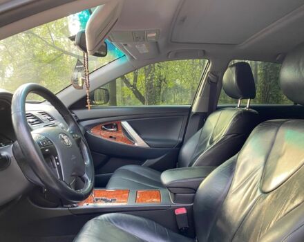 Серый Тойота Камри, объемом двигателя 2.4 л и пробегом 200 тыс. км за 7000 $, фото 7 на Automoto.ua