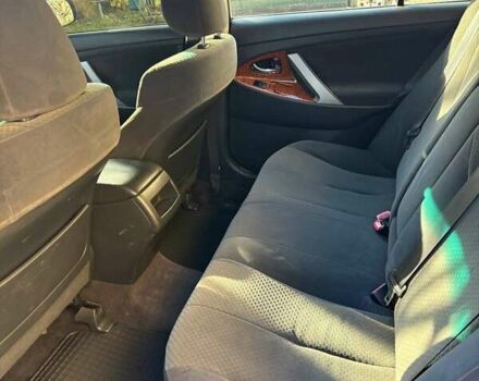 Сірий Тойота Камрі, об'ємом двигуна 2.36 л та пробігом 319 тис. км за 7900 $, фото 9 на Automoto.ua