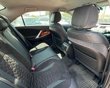 Сірий Тойота Камрі, об'ємом двигуна 2.4 л та пробігом 273 тис. км за 8500 $, фото 5 на Automoto.ua