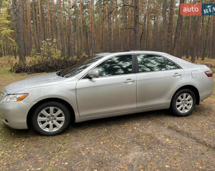 Серый Тойота Камри, объемом двигателя 2.36 л и пробегом 370 тыс. км за 6999 $, фото 3 на Automoto.ua