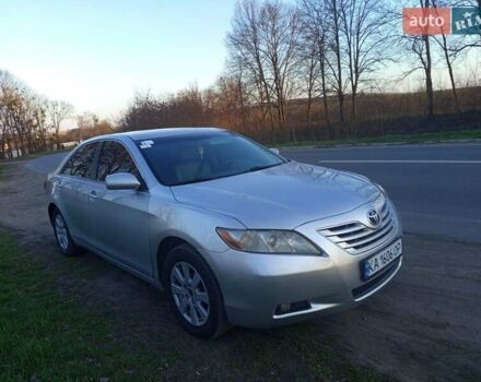 Тойота Камри 2007 в Киеве на Automoto.ua Серый Тойота Камри, объемом двигателя 2.4 л и пробегом 210 тыс. км за 8000 $, фото 9 на Automoto.ua
