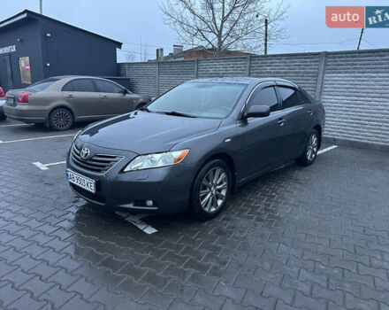Сірий Тойота Камрі, об'ємом двигуна 2.36 л та пробігом 232 тис. км за 8600 $, фото 4 на Automoto.ua